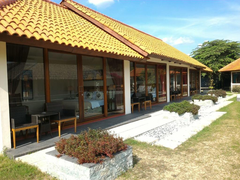 Jepara Marina Beach Bungalows Екстер'єр фото